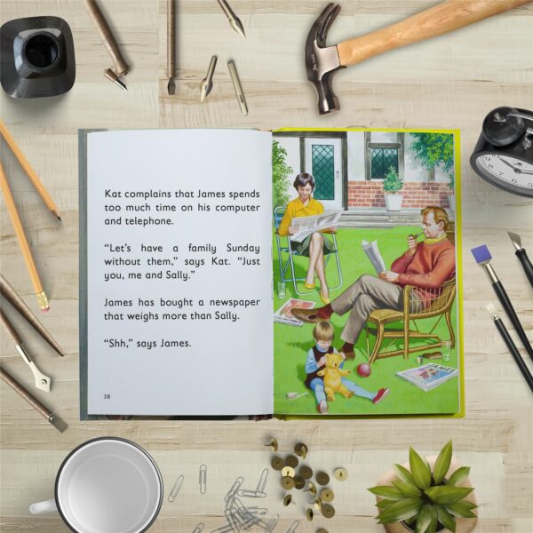 Ladybird 'How it Works' Style Book - The Husband - Image 2