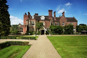 One Night Escape for Two at Alexander House