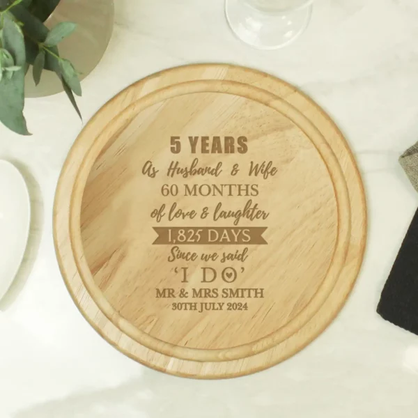 Personalised 5th Anniversary Heart Chopping Board - Image 4