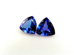 Sapphire Gemstones