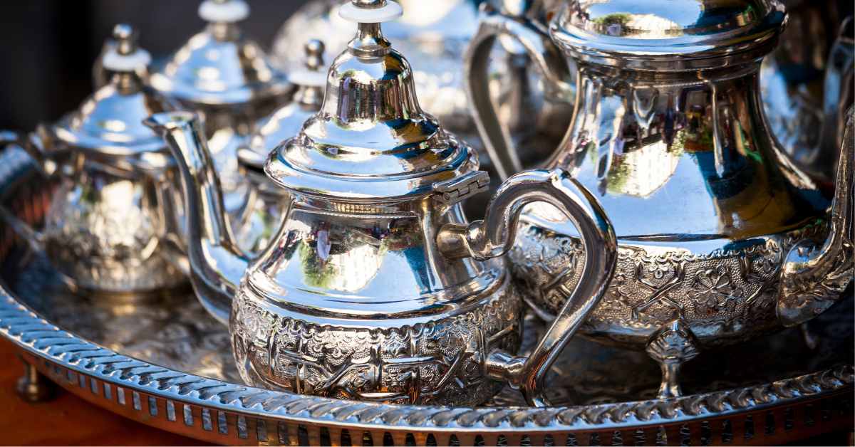 Silverware - Modern 5th Anniversary Gift Theme
