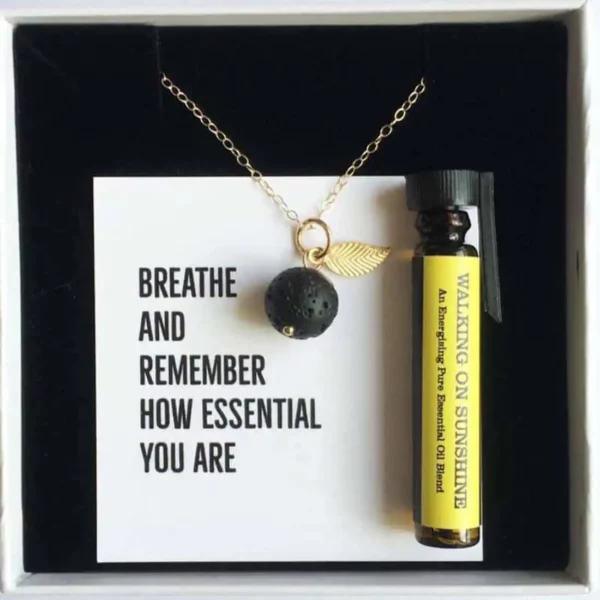 Apple aromatherapy necklace, with essential oil